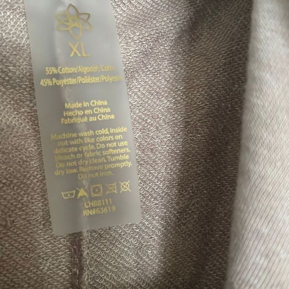 Harmony and Balance Yoga Sweater - Picture 5 of 9